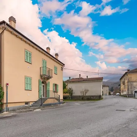 -osiglia Centro- Casa Con Vicino E Parcheggio Apartamento Osiglia